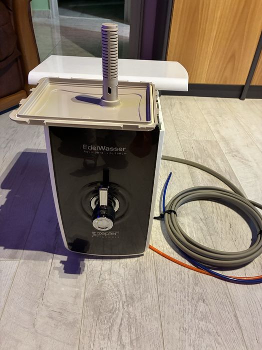 Vand purificator apa Zepter edel Waser cu filtrele incluse in el !