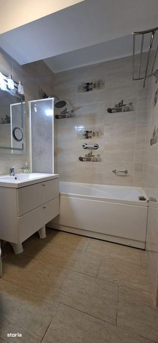 Apartament cu doua camere, 65 mp, parcare subterana, Royal Town