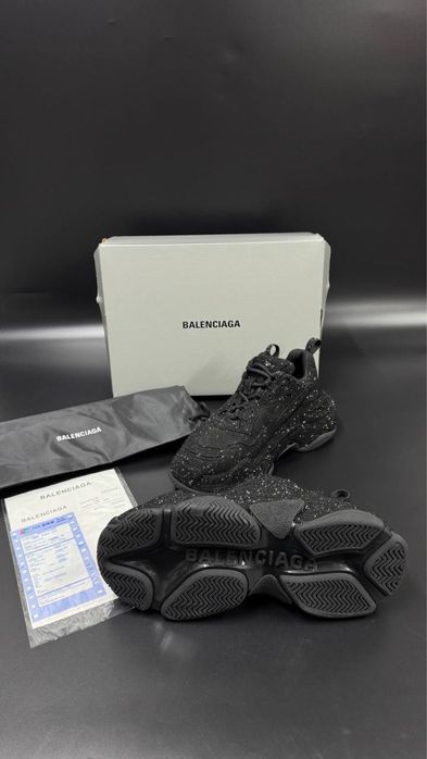 Balenciaga Triple S “Swаrovski” черен