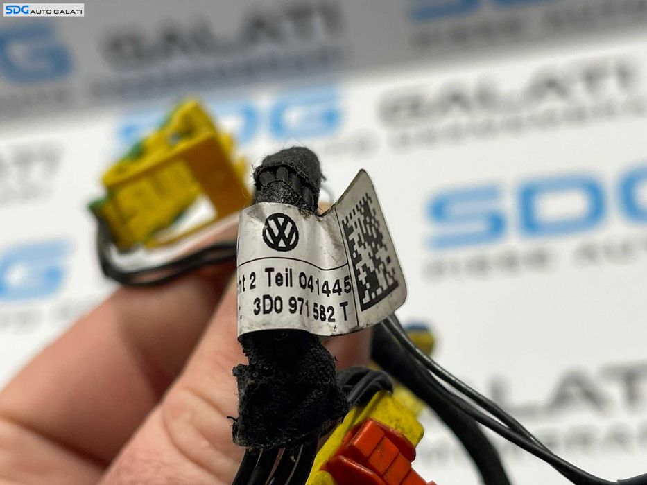 Cablaj Mufa Mufe Instalatie Electrica de la Buton Butoane Comenzi de pe Volan Volkswagen Touareg 2003 - 2010 Cod 3D0971582T [B4002]