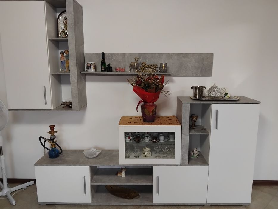 Se vinde mobila living