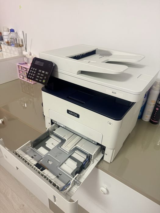 Vand imprimanta si xerox in stare foarte buna !
