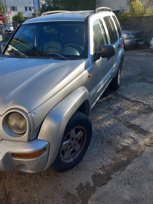 Jeep Cherokee 2.8 CRD autoutilitara 4 locuri