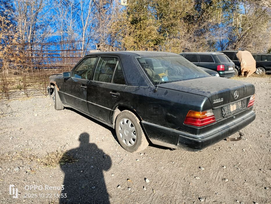 Мерс 124 по запчастям