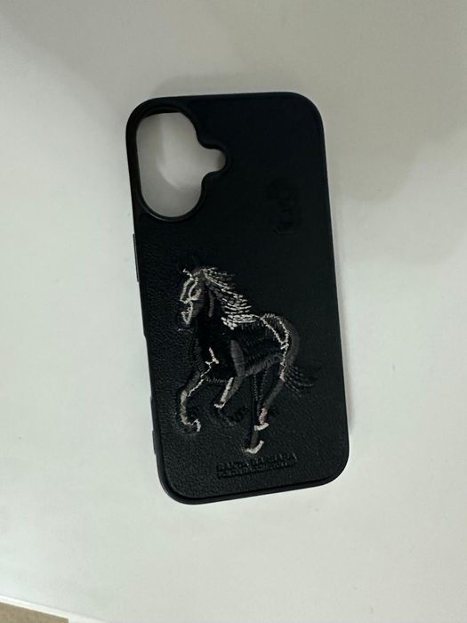 продается этот чехол для Iphone 16