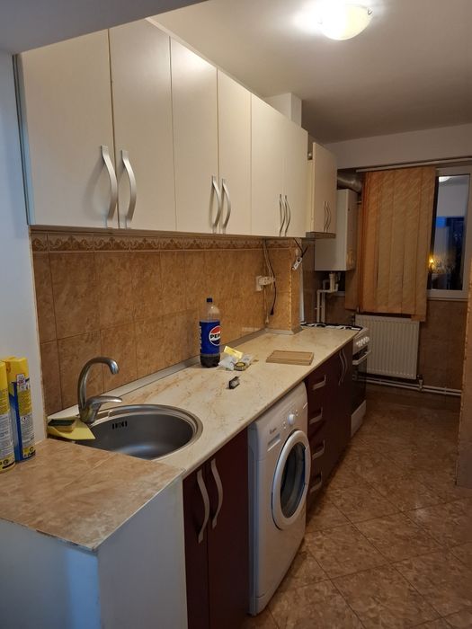Închiriez garsonieră zona Grivița