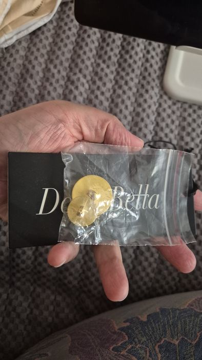 Продам пальто цвета фуксии