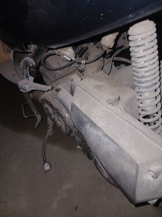 Продам скутер на запчасти