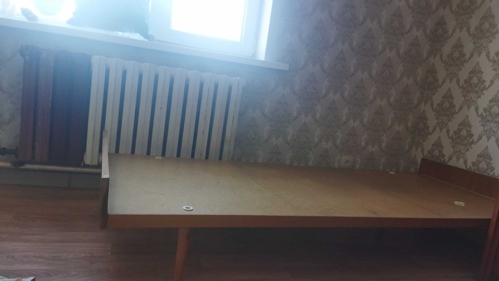 Односпальная кровать