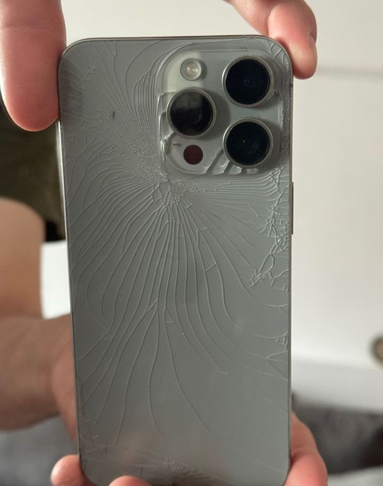 Айфон 15 про мах