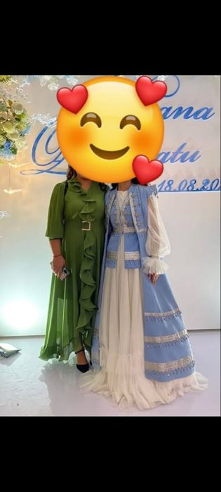 Продам платье зелёный