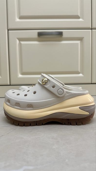 Crocs Saboti slingback Mega Crush, Crem, Bej deschis, 36-37