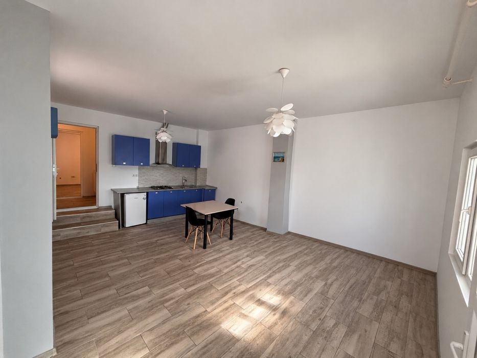 Spatiu comercial / birou