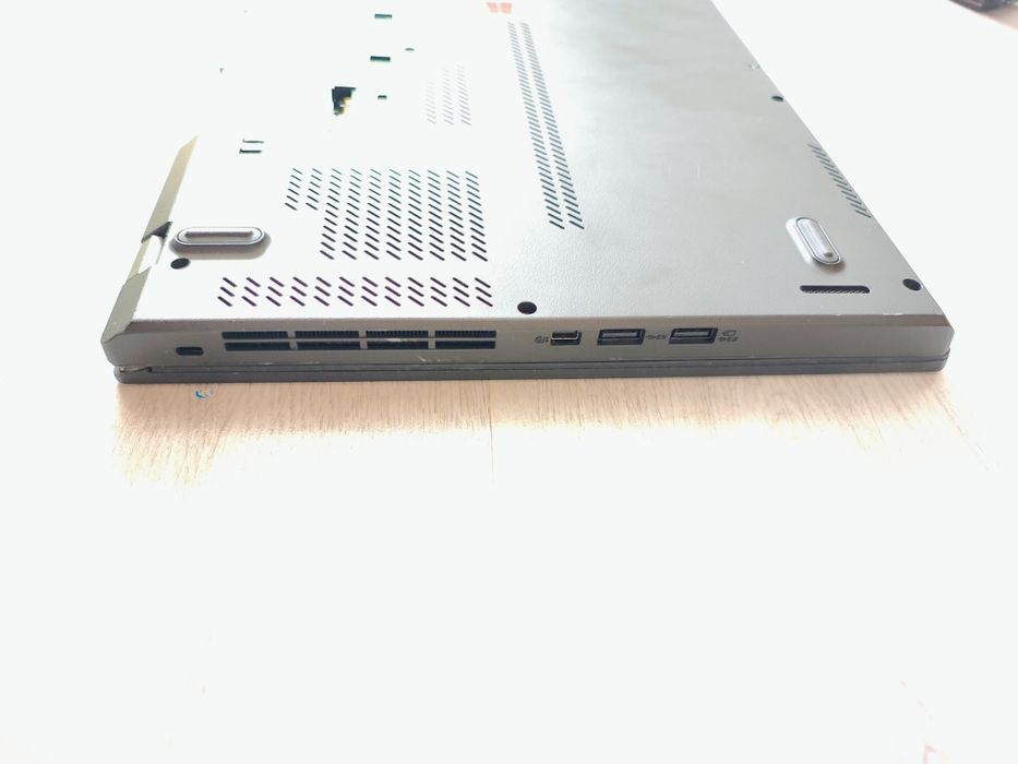 Laptop Lenovo T550 - i5 gen5 - 8gb - 180gb ssd
