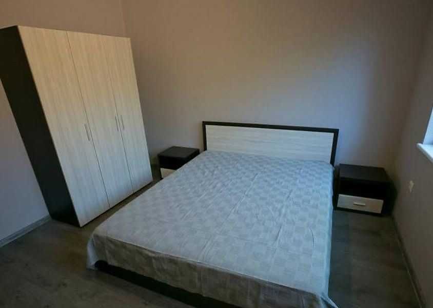 Дава се под наем Двустаен апартамент в София, Гоце Делчев - 105 кв.м за 612 € - Снимка #2