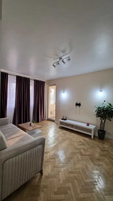Inchiriere apartament 2 camere Titan