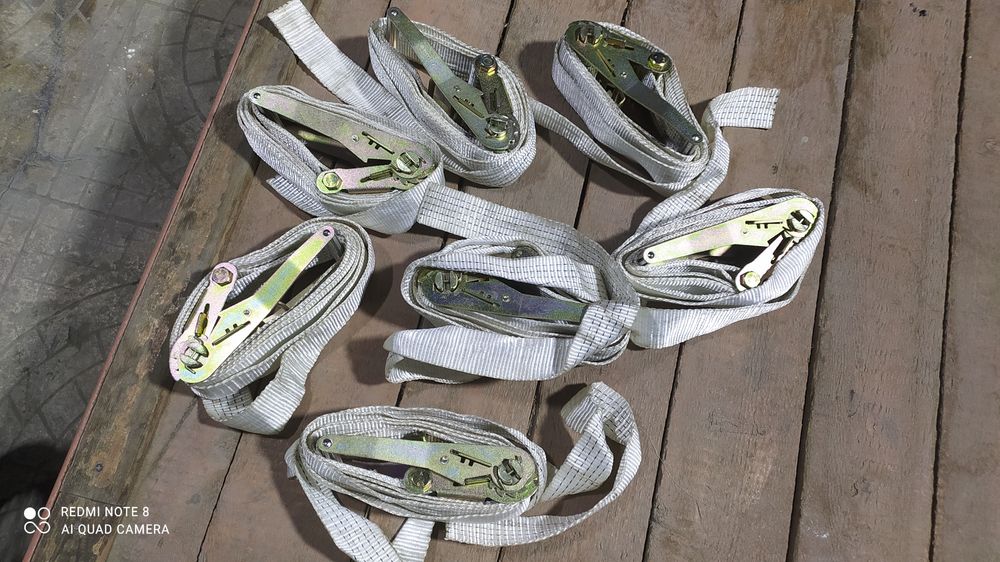 Стяжные ремень для крепление и груза