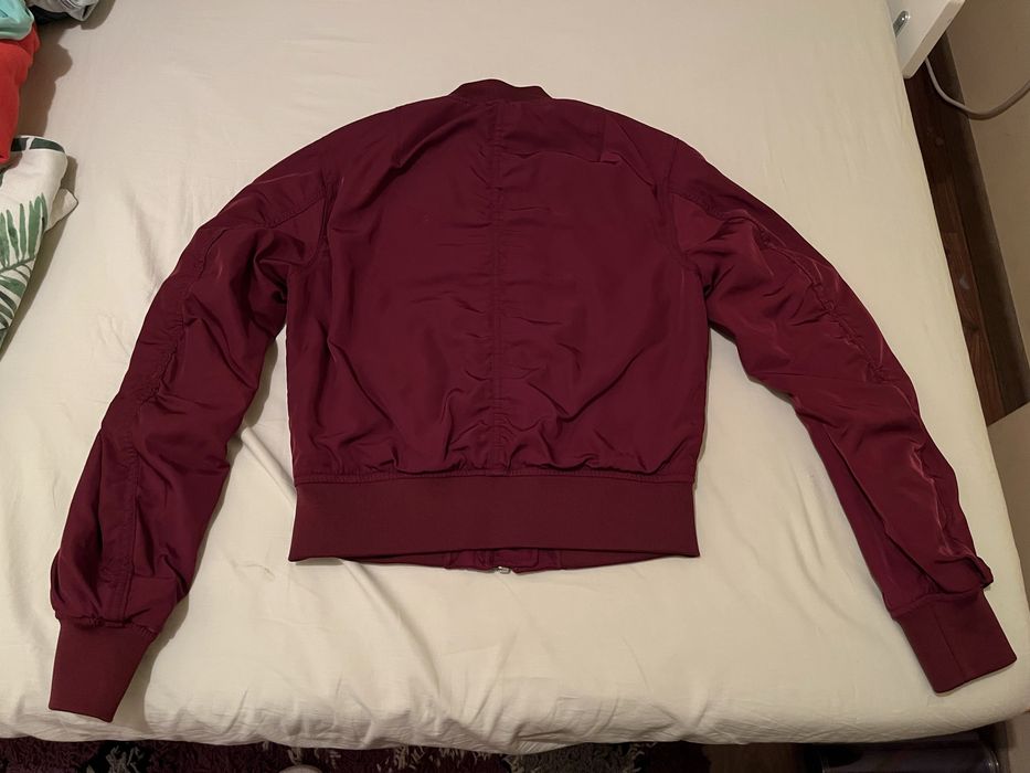 Кожено яке и бордо бомпър H&M