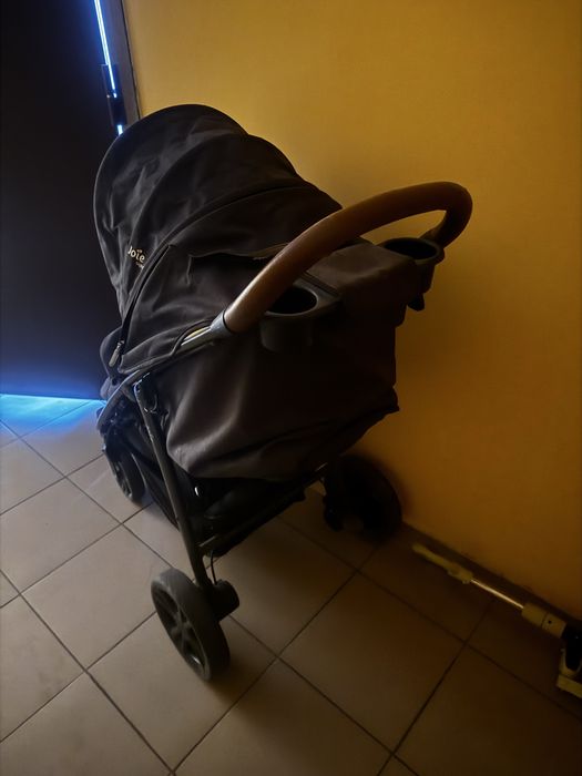 Коляска детская Joie