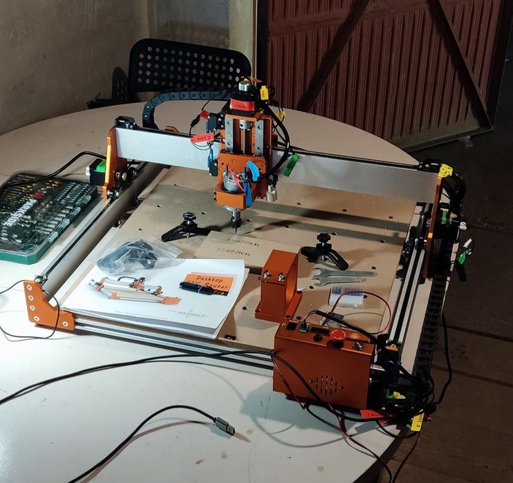 Фреза за дърво FoxAlien CNC 40x40см.