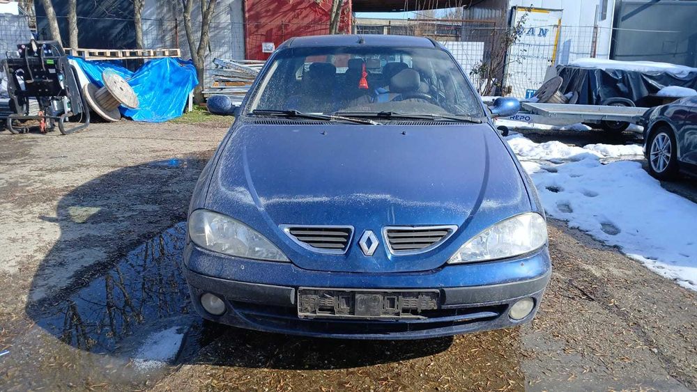 Dezmembrez Renault Megane 1 - 1.6 Benzina DIN 2001 - K4M-A7