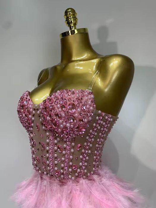 Rochie bijuterie cu pene