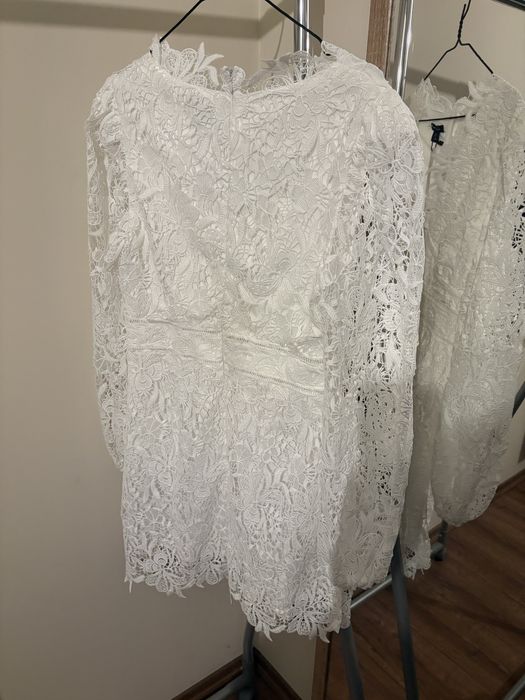 Karen Millen страхотна нова рокля