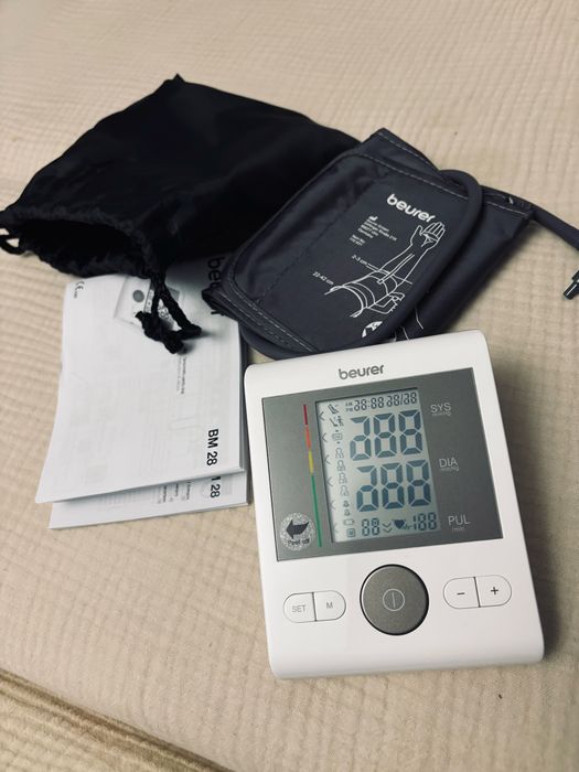 Tensiometru pentru brat