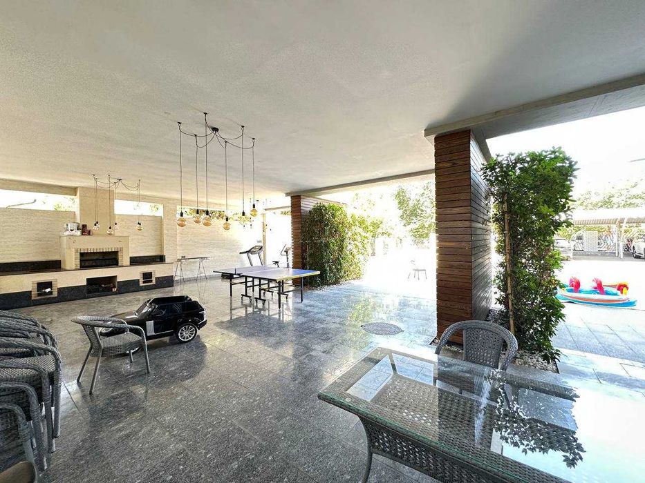 Двухуровневая квартира 260 м² в ЖК Дустлар