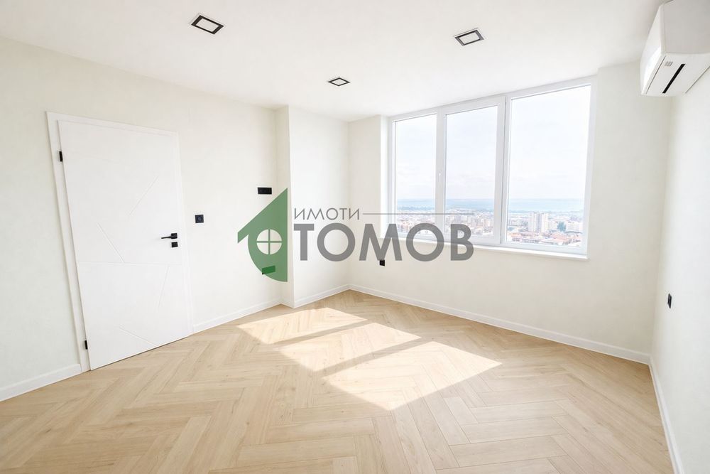 Дизайнерски тристаен апартамент в кв. Аязмото