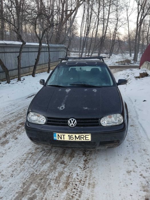 Vand golf 4 1.6 benzina