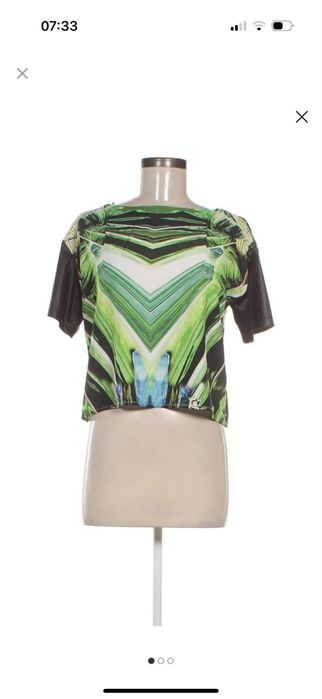 Зелена блуза с къс ръкав