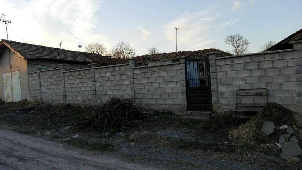 Продава се Къща в с. Певец, Област Търговище - 60 кв.м за 765 €/кв.м - Снимка #1