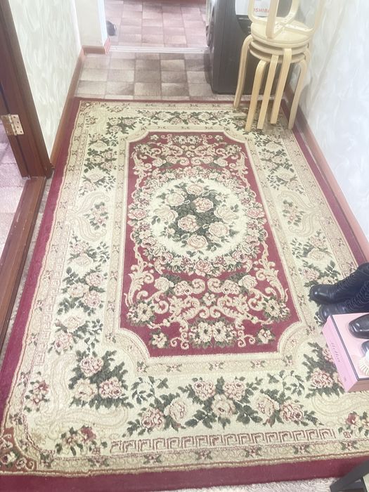 Продам срочно ковры б/у