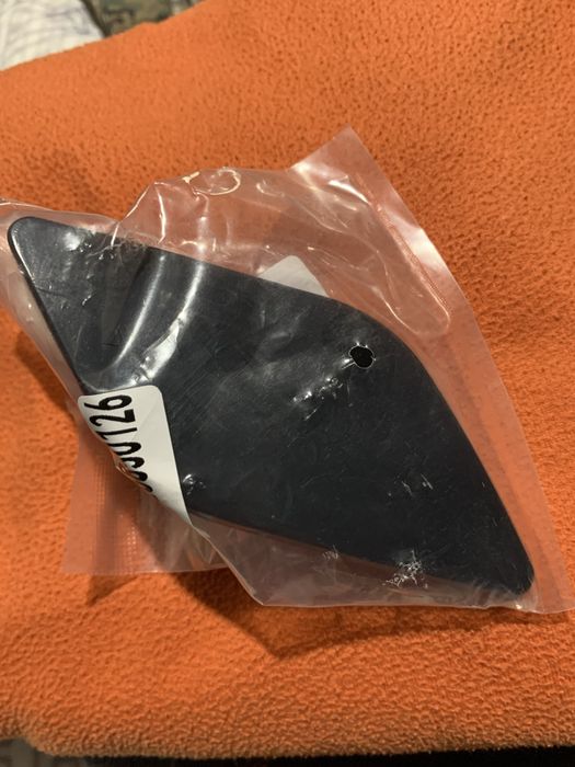 Заглушка переднего бампера мерседес 212