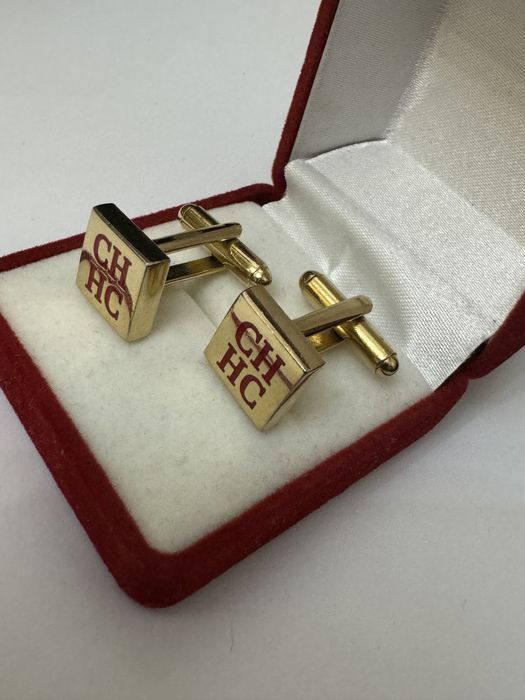 Butoni camasa Carolina Herrera, placati aur.