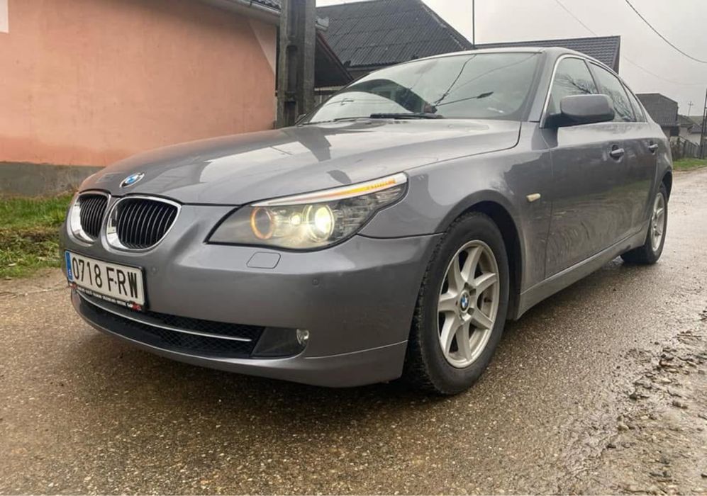 Vand BMW 530 D E60 din 2007 in stare foarte bună