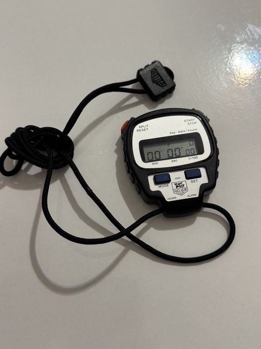 Tag Heuer Microsplit 1000, cronometeu digital cu ceas si alarma.
