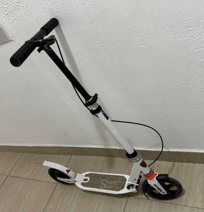 Продам самокат в отличном состоянии