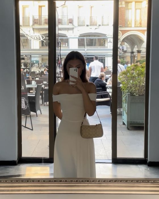 Летнее Платье с открытыми плечами