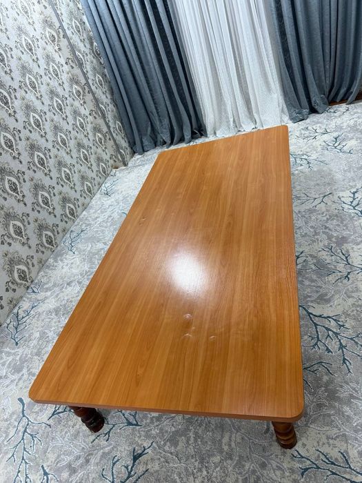 Xontaxta stol sotiladi