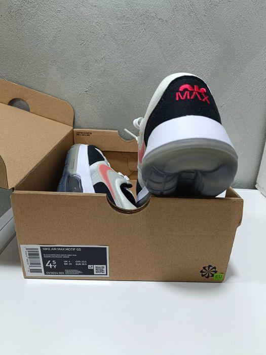 Оригинални Дамски маратонки!