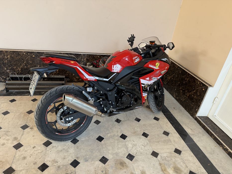 Moto sotiladi 400kub
