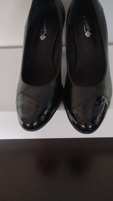 Кожени, официални обувки 37 номер