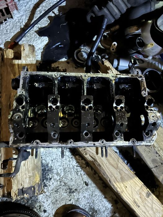 Dezmembrez caddy maxi 7 locuri Bmm Bmp