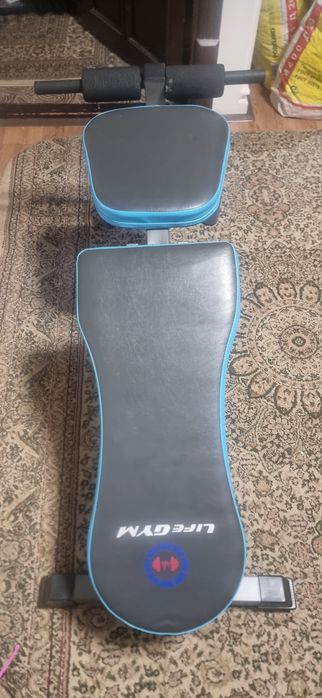 тренажер скамья за 500 000 сум