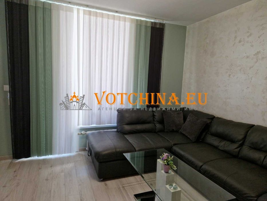 Продава се Тристаен апартамент в Варна, Възраждане 1 - 109 кв.м за 2202 €/кв.м - Снимка #2