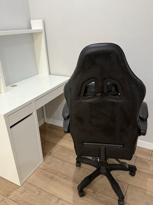 Продается стол письменный и игровое кресло