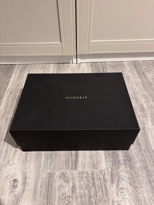 EU 46 Numeris Atelier - Acrylic Black