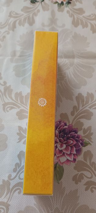 Flori albe si flori galbene